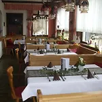 게스트하우스 Landgasthof Waldfrieden