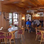 Landgasthof Waldfrieden 와일덴시