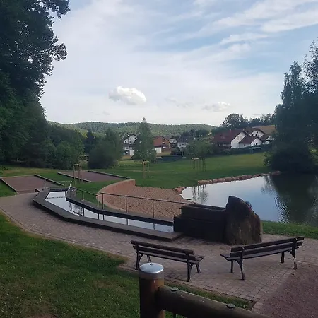 Landgasthof Waldfrieden Konukevi Wildensee