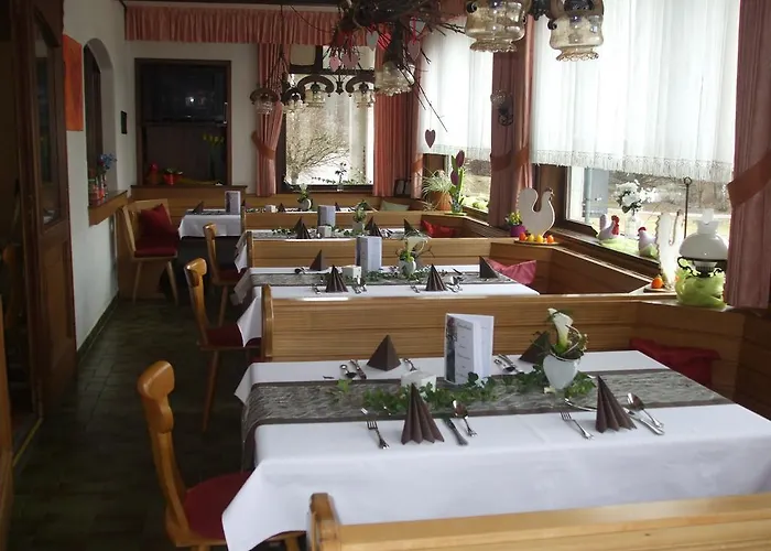 Konukevi Landgasthof Waldfrieden